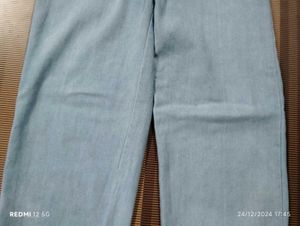 DE-63 Size 30 Straight Jeans