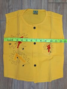 R/N Seleveless Shirt For Summers 👕