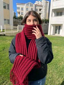 Cozy Knit Scarf - Burgundy