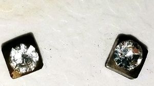 Ear rings second tops &amp; nose pin