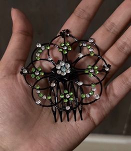 Sparkling Flower Hair Comb