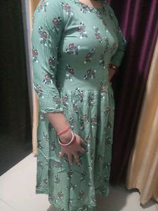 Reyon Kurti