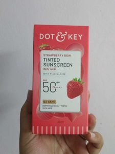 Dot & Key Tinted Sunscreen - Strawberry Dew
