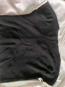 Sale !!Black &amp; White Trim Top