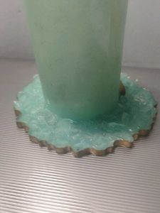 RESIN TISSUE HOLDER