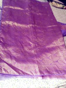 Elegant Lavender Saree with Tassels