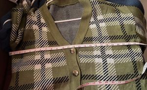Korean Plaid Cardigan - Cozy &amp; Stylish