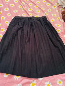 Black Pleated Midi Skirt