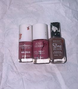 13 Nail Polishes