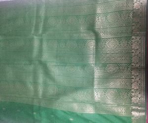 Elegant Silk Saree with Zari Border