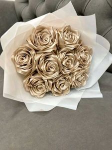 Elegant Gold Rose Bouquet