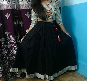 Embroidered Crop Top &amp; Skirt Set