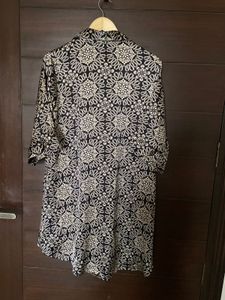 Stylish collared Kurta palazzo ( xl)