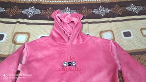 Beautiful Cat Billi Sweater For Woman and Girls...