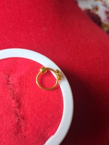 Sparkling Gold Nose Pin with Stones