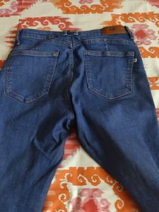 Skinny comfy Size 32 Jeans . Never Worn.  Take It . It's Almost Free
