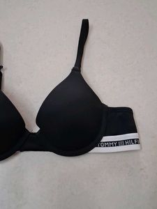 34A Tommy Hilfiger Black Bra