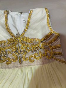 Elegant White &amp; Gold Kurta Set