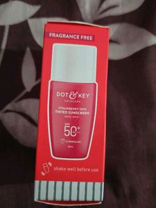 Dot &amp; Key Strawberry Dew Tinted Sunscreen