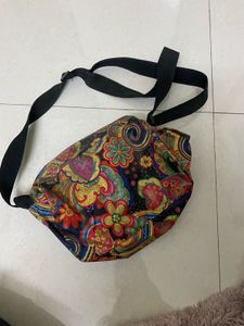 Vibrant Floral Print Crossbody Bag