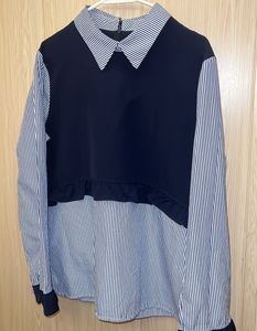 Chic Navy &amp; White Striped Top
