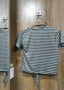 Striped Tie-Front Cropped top