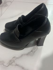 elegant wood grain  heels