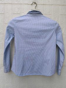 New with tag Chic Striped Button-Up Blouse