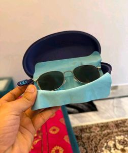 Lenskart Stylish Sunglasses with Case