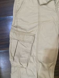 H&amp;M Khakhi cargo pants