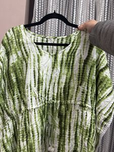 Green &amp; White Tie-Dye Kaftan