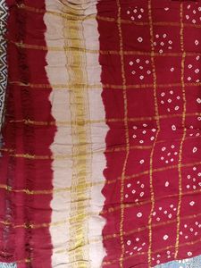 Beautiful Red &amp; Gold Bandhani Dupatta