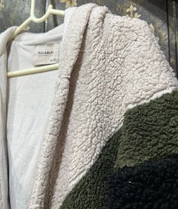 Pull&amp;Bear Color Block Fleece Jacket🐼🎀