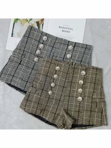 Vintage Plaid Double-Breasted Shorts