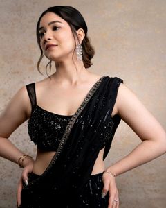 Black Saree Outfit For Beautiful Women 🙂