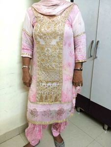 Elegant Pink Embroidered Kurta Set