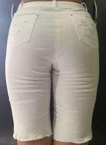 GOLF WEAR White Capri Pants