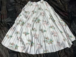 Pleated Floral Midi Skirt