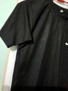 Basic black tee