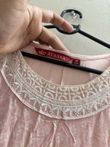 Elegant Pink Embroidered Kurta