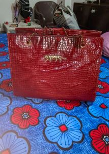 Chic Red Crocodile Print Tote Bag