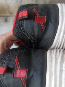 Comfortable Red and Black Sports Shoes