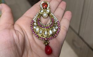Beautiful Pink-Colored Earrings (No brand)