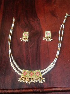 Elegant Pink Floral Necklace Set