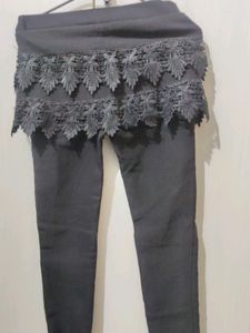 pant with frill