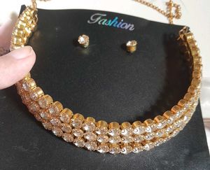 Stunning Gold &amp; Crystal Choker Set
