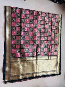 Elegant Pink &amp; Black banarsi Silk Saree