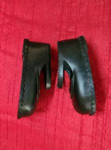 Doll's Black shoes of 1970s