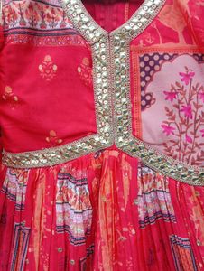Red Ethnic 👗
