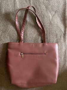 Ladies handbag With 2 Compartments.